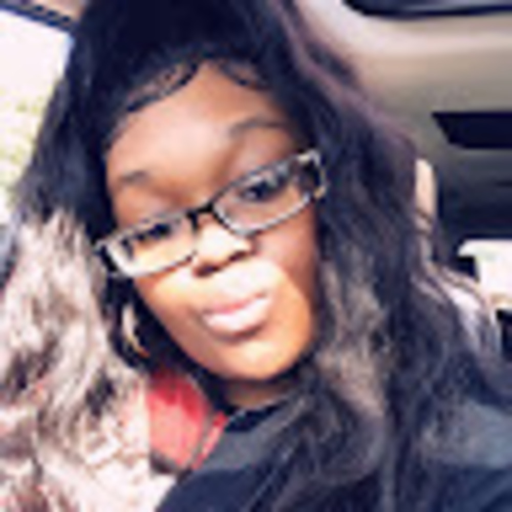 Meet your Posher, Latoya